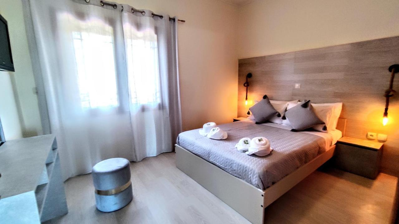 The Elysian At Nicopolis Jacuzzi Apartment Nikopolis Ngoại thất bức ảnh